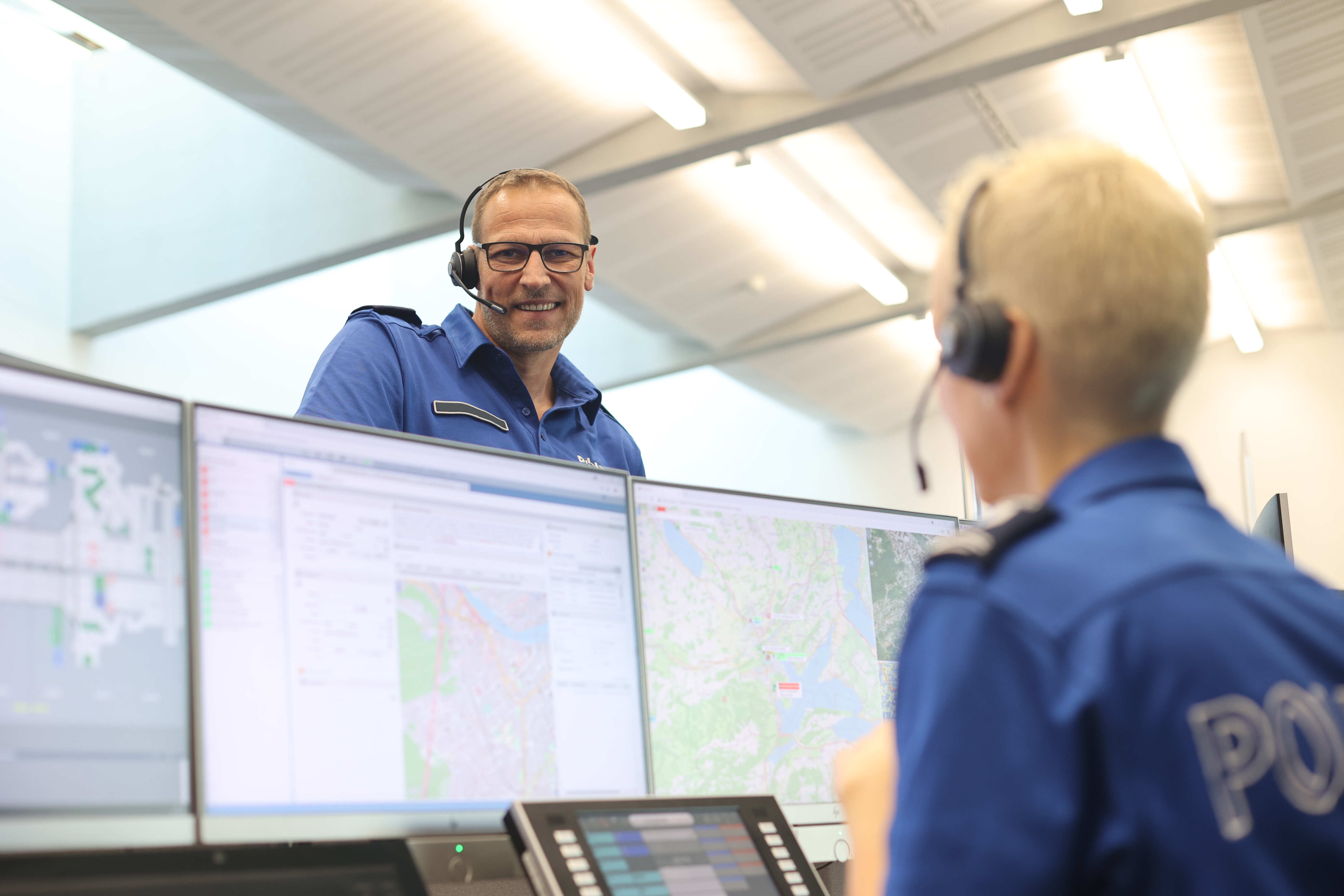 Acht Polizeikorps, eine Prüfung!